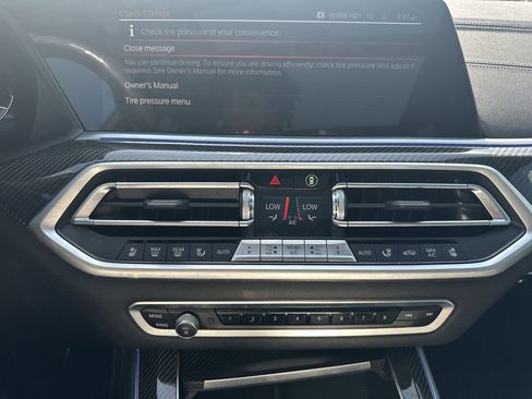 Used 2022 BMW X5 M50i w/ Executive Package image 30