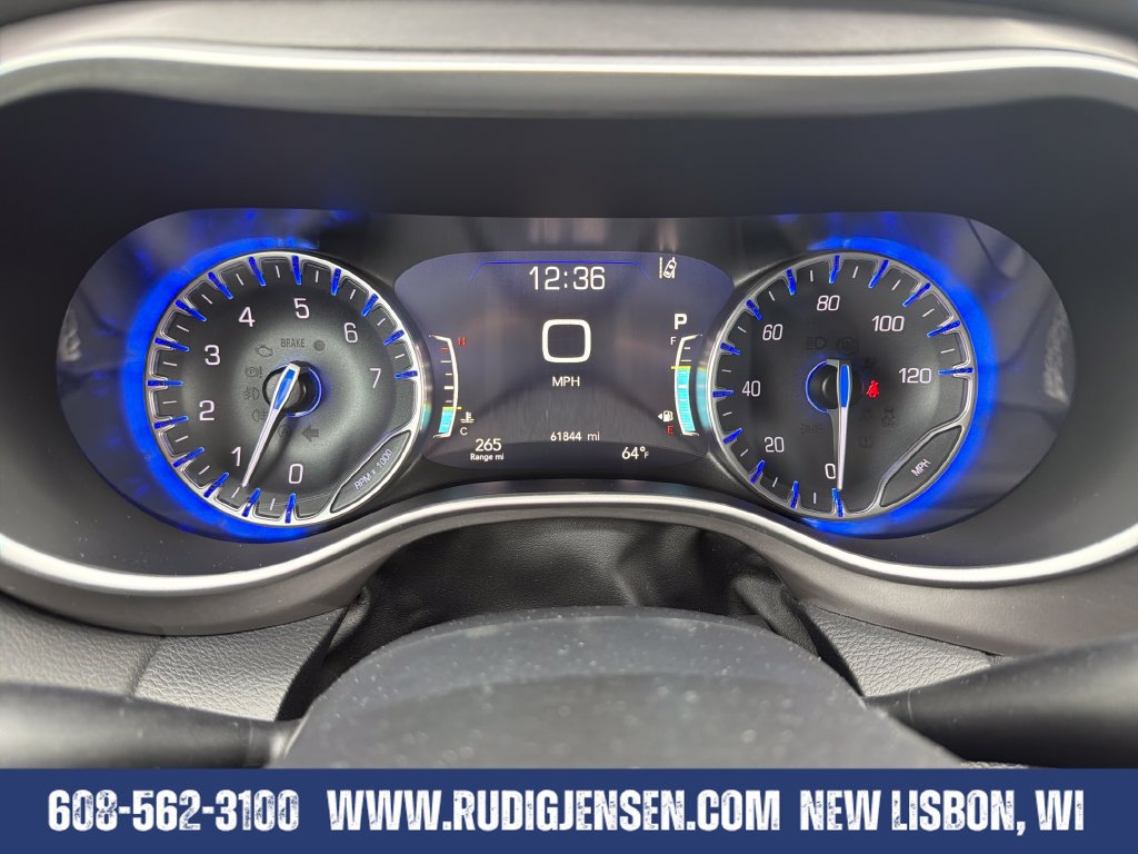 Used 2025 Chrysler Pacifica Select FWD image 15