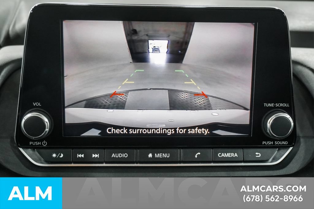 Used 2024 Nissan Rogue S FWD image 33