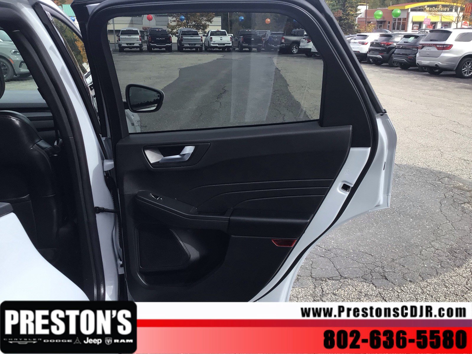 Used 2025 Ford Escape ST-Line Select AWD/4WD image 24