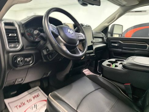 Used 2024 RAM 2500 Laramie AWD/4WD image 9