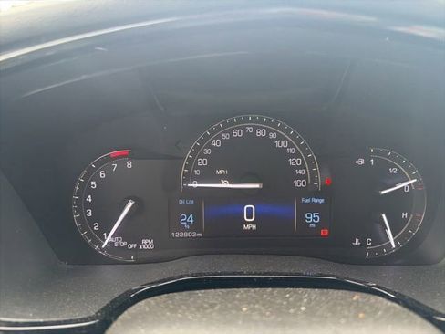 Used 2017 Cadillac XT5 FWD image 8