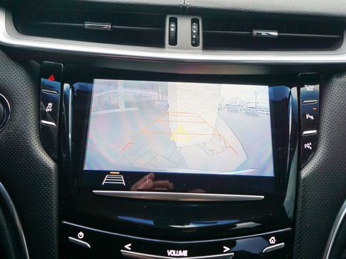 Used 2018 Cadillac XTS Luxury image 23