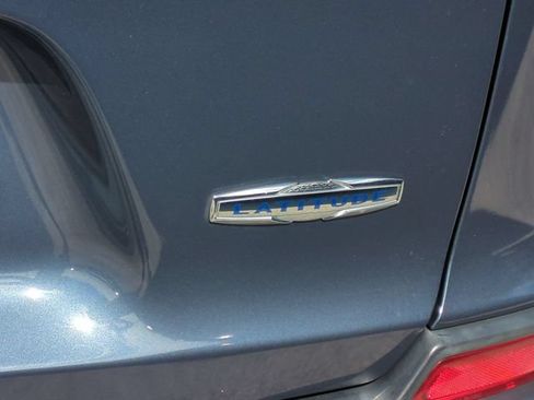 Used 2021 Jeep Cherokee Latitude FWD image 13