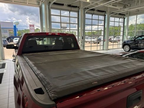 Used 2018 Chevrolet Silverado 1500 LT w/ All Star Edition AWD/4WD image 33