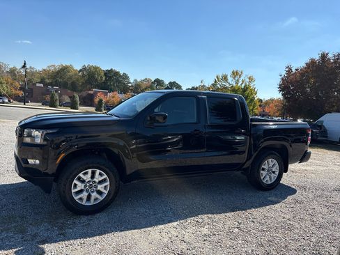 Used 2022 Nissan Frontier SV image 14
