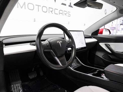 Used 2018 Tesla Model 3 Long Range image 3