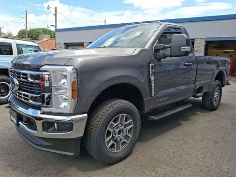 New 2025 Ford F250 XLT w/ FX4 Off-Road Package image 2