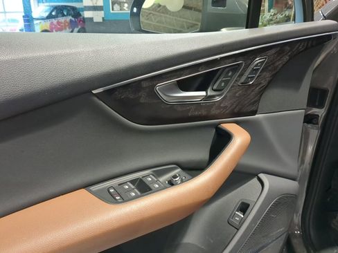 Used 2021 Audi Q7 2.0T Premium Plus image 15