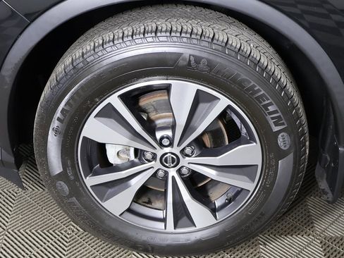 Used 2022 Nissan Murano SV image 14