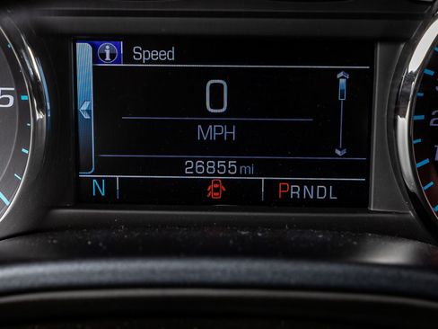 Used 2018 Chevrolet Silverado 1500 LT w/ All Star Edition AWD/4WD image 16