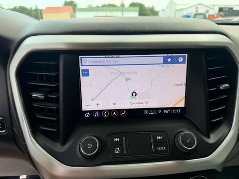 Used 2023 GMC Acadia SLT w/ Technology Package FWD image 20