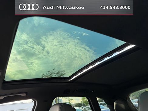 Used 2025 Audi SQ5 Premium Plus w/ Premium Plus Package AWD/4WD image 11