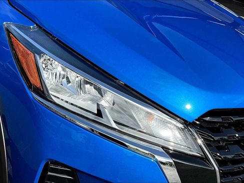 Used 2025 Nissan Kicks Play S image 13