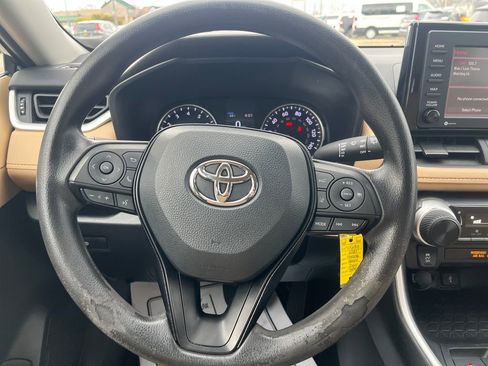 Certified 2021 Toyota RAV4 LE image 16