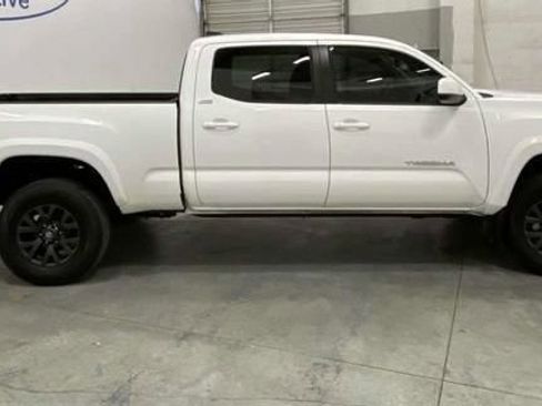 Used 2022 Toyota Tacoma SR5 image 8