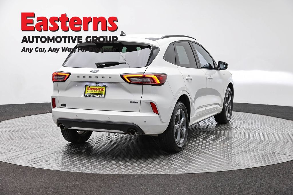 Used 2024 Ford Escape ST-Line Select w/ Tech Pack #1 AWD/4WD image 5