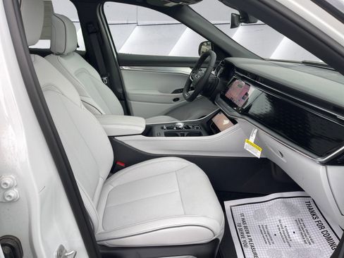 New 2025 Jeep Wagoneer S Limited image 16