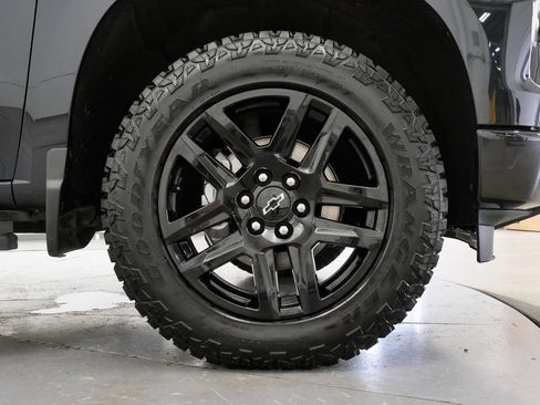 Used 2023 Chevrolet Silverado 1500 Custom w/ LPO, Dark Essentials Package AWD/4WD image 32