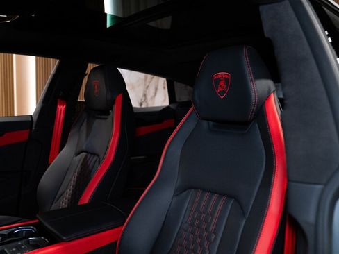 Used 2025 Lamborghini Urus SE AWD/4WD image 15