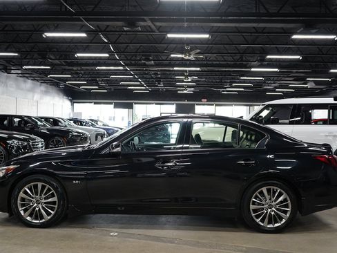 Used 2019 INFINITI Q50 Luxe RWD image 2