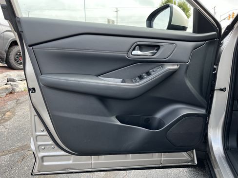 New 2026 Nissan Rogue SV w/ SV Premium Package image 18