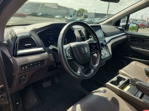 Used 2018 Honda Odyssey Elite image 18