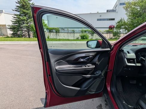 Used 2019 GMC Terrain SLT w/ Preferred Package AWD/4WD image 13