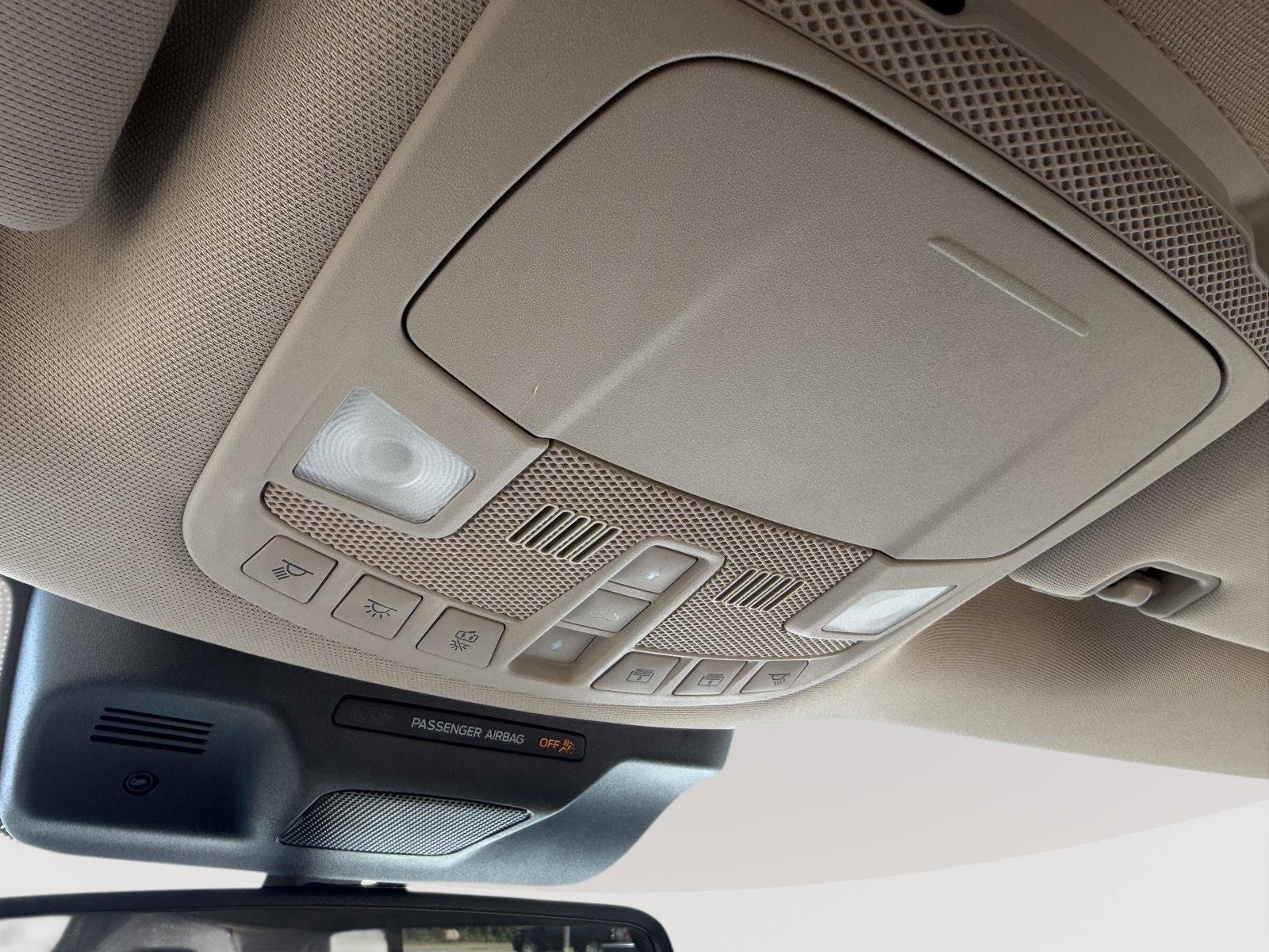 Used 2024 Ford Expedition Limited AWD/4WD image 19