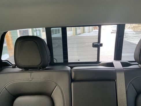 Used 2021 Chevrolet Colorado LT w/ Luxury Package image 26