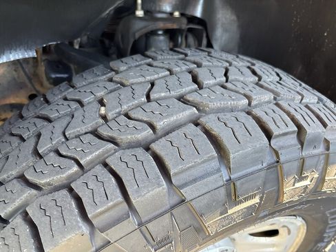 Used 2011 Chevrolet Silverado 3500 W/T AWD/4WD image 22