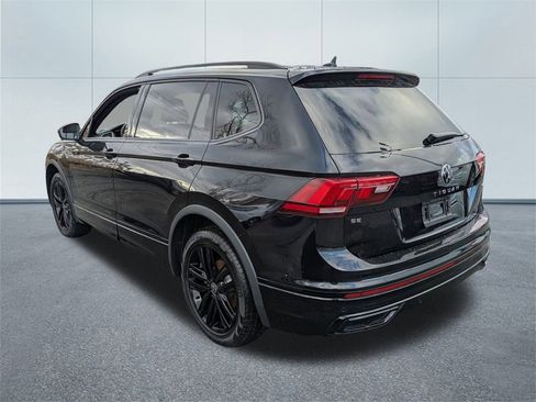 Used 2022 Volkswagen Tiguan SE R-Line image 5