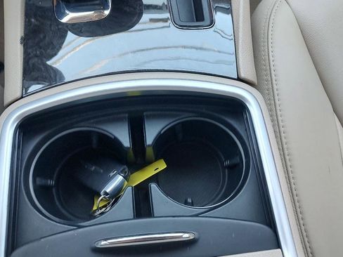 Used 2014 Chrysler 300 RWD image 17