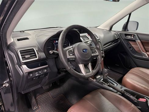Used 2018 Subaru Forester 2.5i Touring w/ Popular Package #2 image 11
