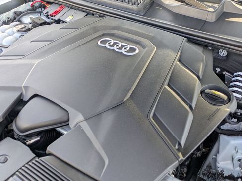 Used 2023 Audi Q7 3.0T Premium w/ Convenience Package AWD/4WD image 24