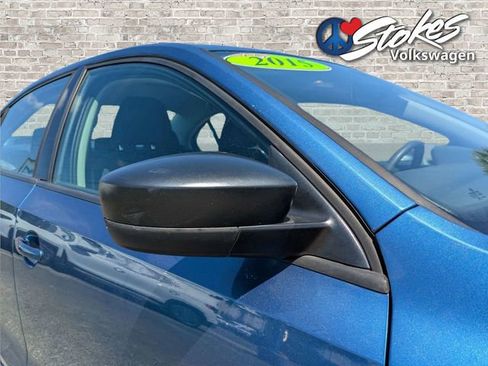 Used 2015 Volkswagen Jetta SE FWD image 12