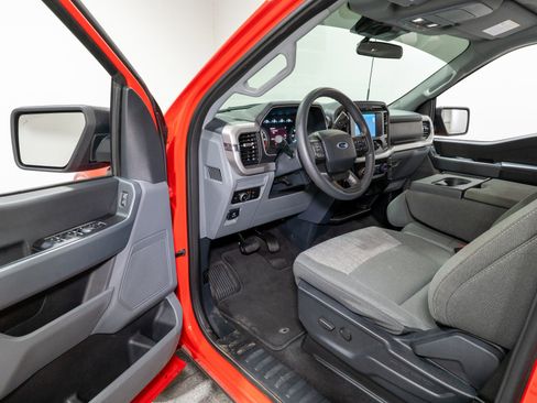 Used 2023 Ford F150 XLT image 13