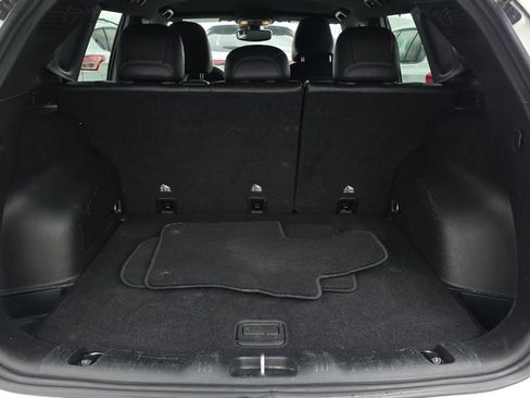 Used 2025 Jeep Compass Limited AWD/4WD image 12