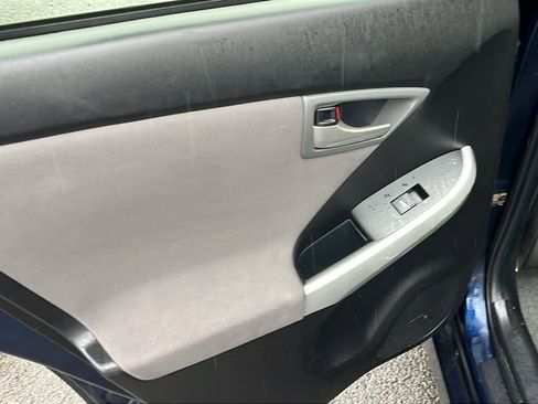 Used 2012 Toyota Prius Two image 25