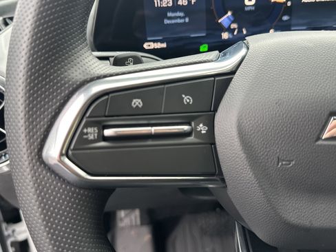 New 2026 Chevrolet Equinox EV LT image 24