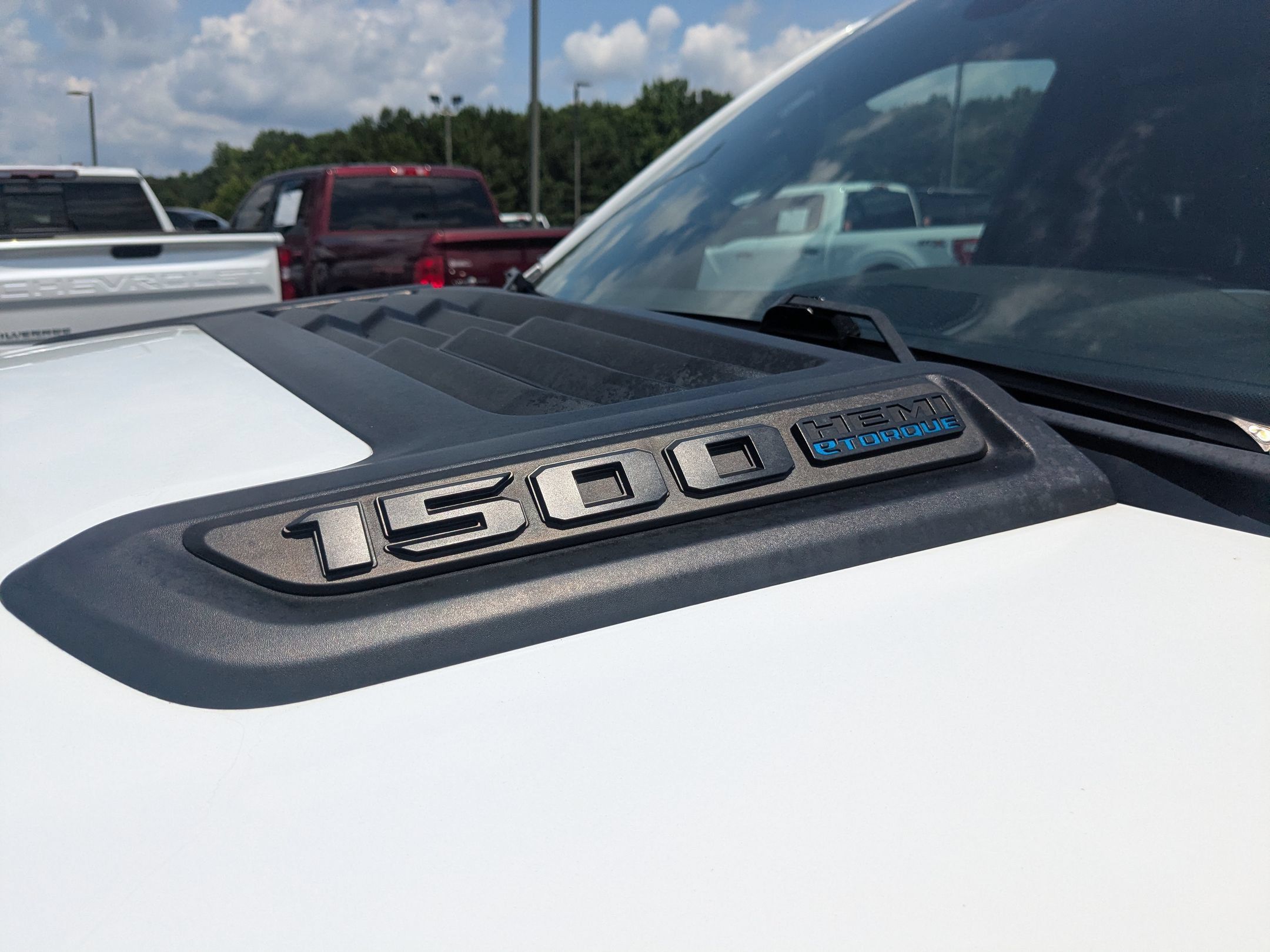 Used 2023 RAM 1500 Laramie AWD/4WD image 27
