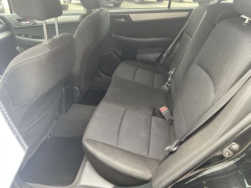 Used 2017 Subaru Outback 2.5i Premium AWD/4WD image 11