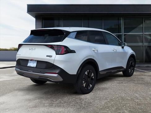 New 2026 Kia Sportage LX image 5