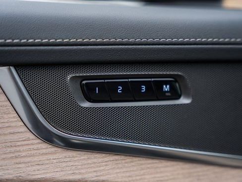 New 2026 Volvo XC90 B6 Plus w/ Protection Package Premier image 38