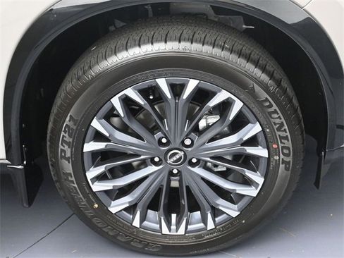 New 2025 Nissan Rogue Platinum w/ Platinum Premium Package image 6