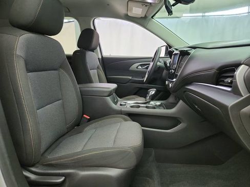 Used 2021 Chevrolet Traverse LS FWD image 23