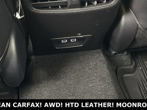 Used 2023 Toyota Corolla Cross XLE w/ Convenience Package image 24