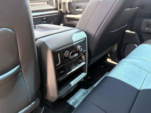Used 2024 GMC Hummer EV 3X AWD/4WD image 17