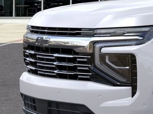 New 2025 Chevrolet Suburban Premier image 13