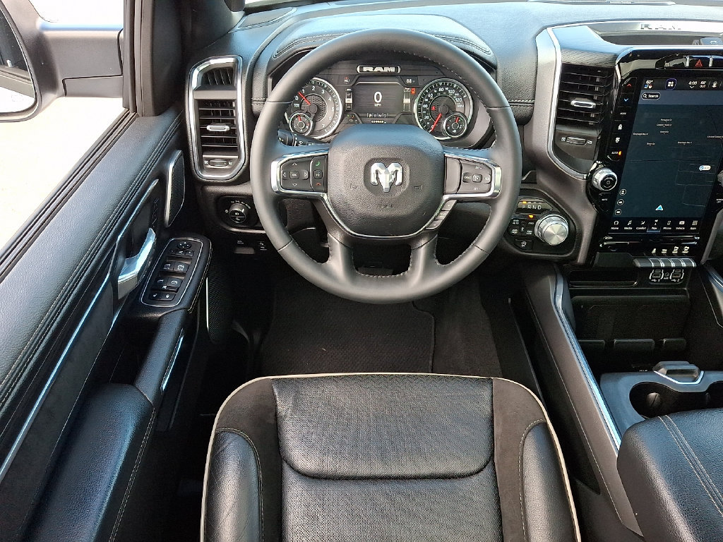 Used 2024 RAM 1500 Laramie AWD/4WD image 11